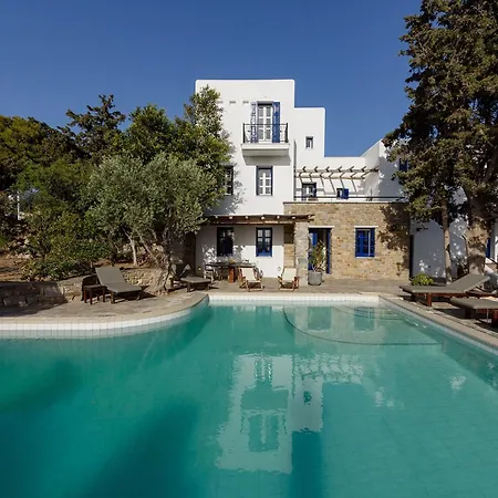 Padma, Paros Villa