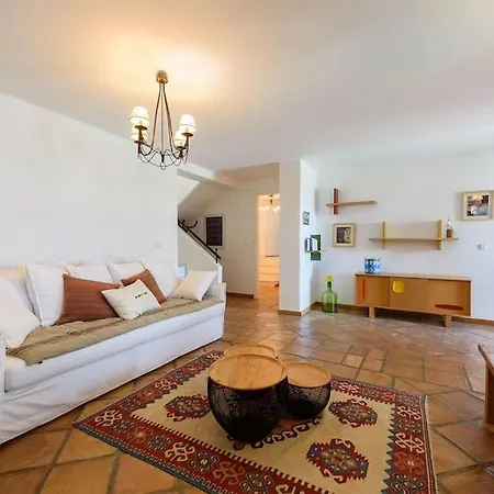 Padma, Paros Villa Angairia
