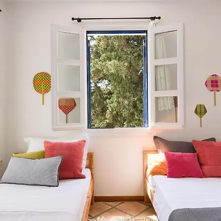 Padma, Paros Villa Angairia