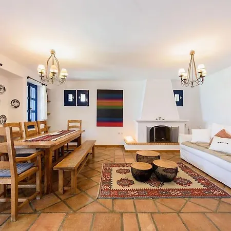 Padma, Paros Villa Angairia