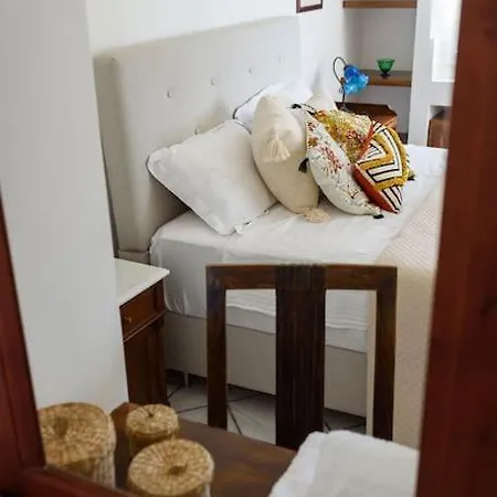 Padma, Paros Villa
