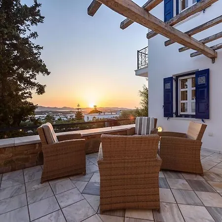 Padma, Paros